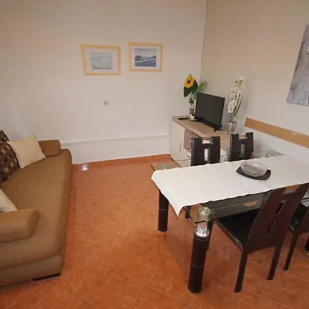 Apartamento Family Mirela Borik