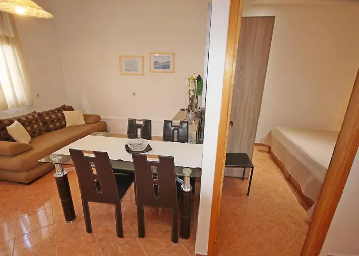Family Mirela Borik Apartment Zadar